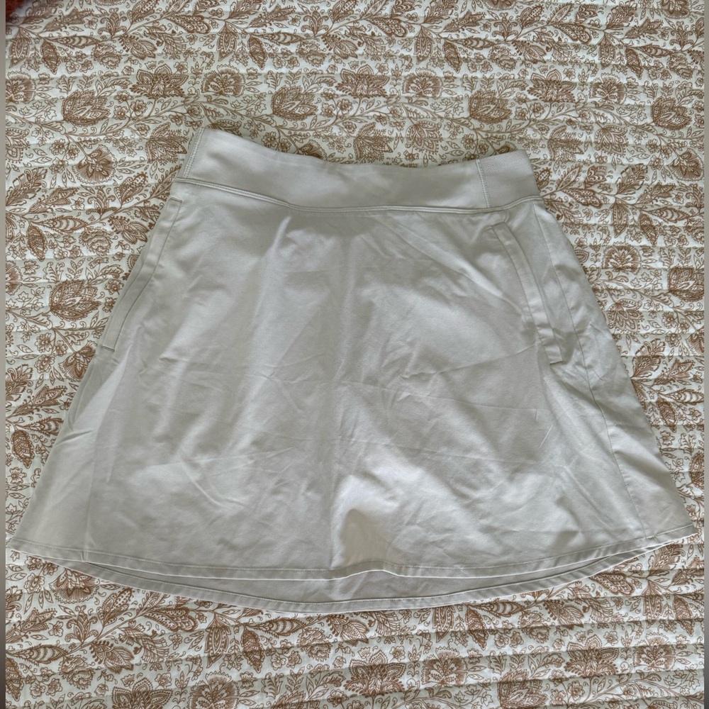 Athleta NWOT active skirt tennis skirt cream athletic skirt hidden pockets